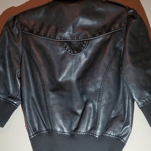 Jacket - Picture 3 of 4